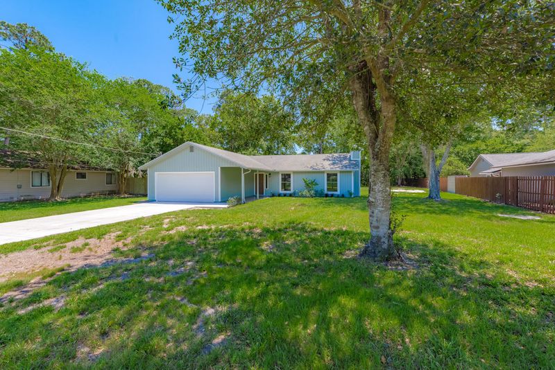 410 Lucys Ln, Orange Park, FL 32003