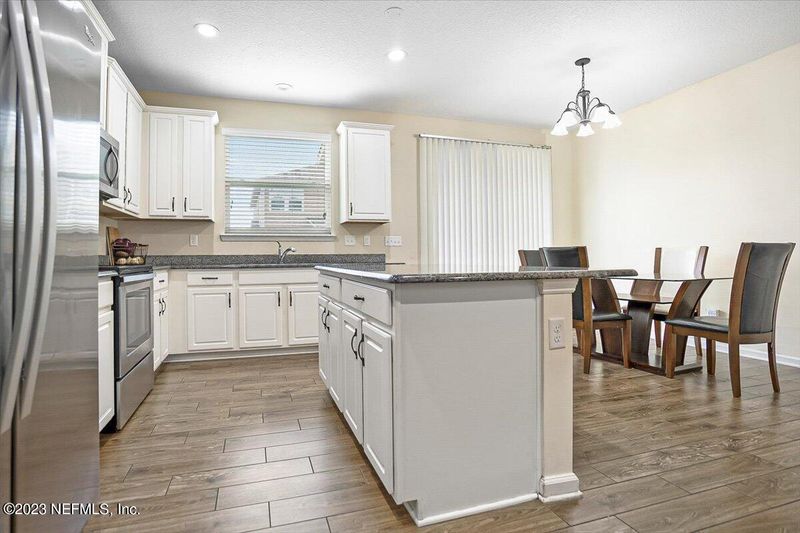 410 Richmond Dr, St Johns, FL 32259