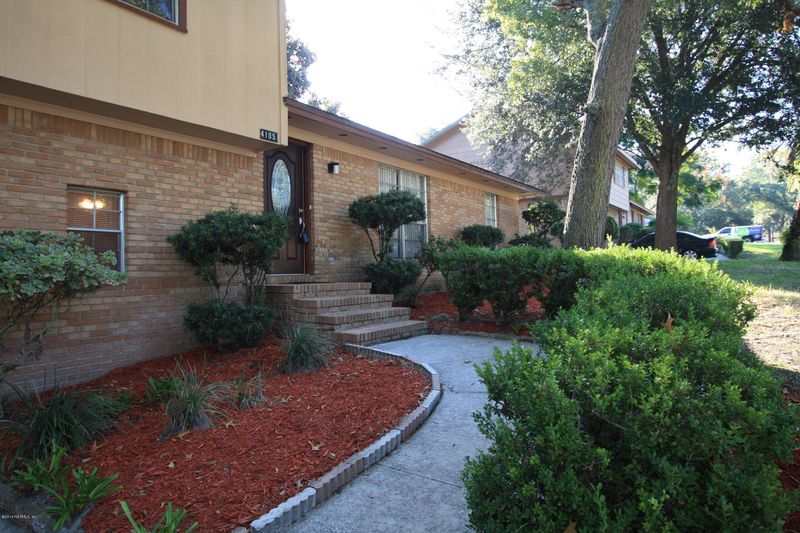 4105 Briarforest Rd W, Jacksonville, FL 32277