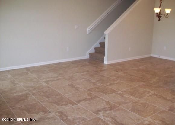 411 Oasis Ln #2B, Orange Park, FL 32073