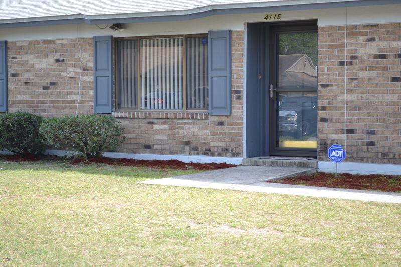 4115 Oriely Dr W, Jacksonville, FL 32210