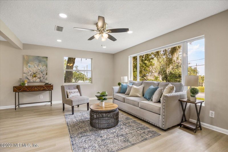 4118 Ferber Rd, Jacksonville, FL 32277