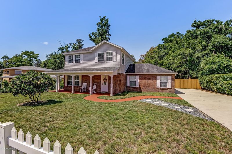 4122 Rogero Rd, Jacksonville, FL 32277