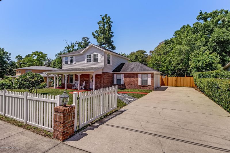 4122 Rogero Rd, Jacksonville, FL 32277