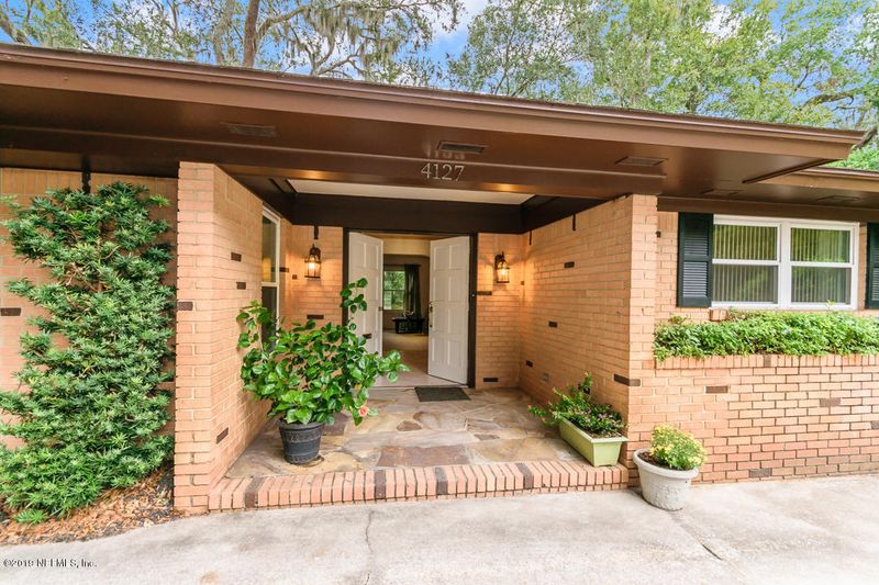 4127 Heath Rd, Jacksonville, FL 32277
