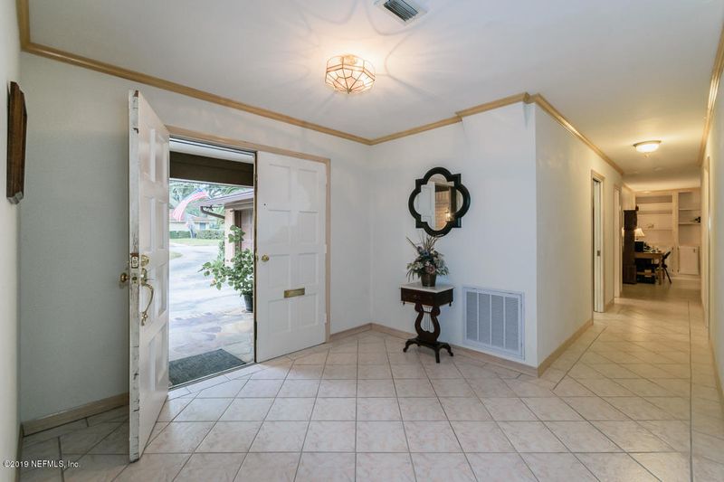 4127 Heath Rd, Jacksonville, FL 32277