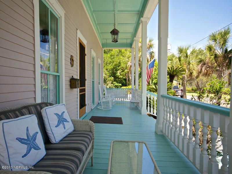 414 Broome St, Fernandina Beach, FL 32034
