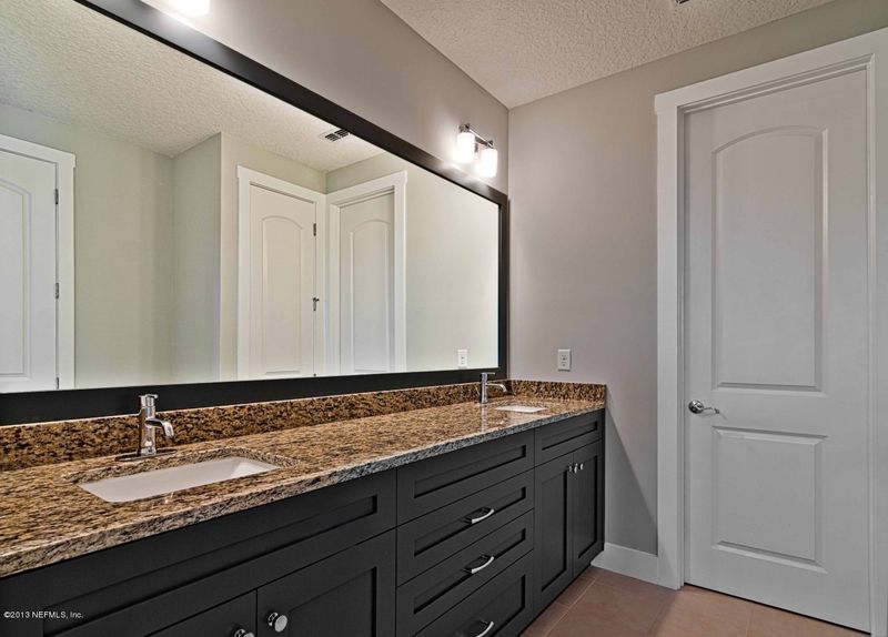 415 34th Ave S, Jacksonville Beach, FL 32250