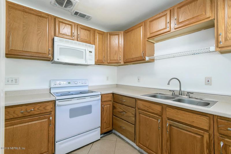 4158 Dalry Dr, Jacksonville, FL 32246