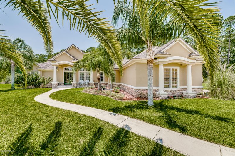 417 Summerset Dr, Jacksonville, FL 32259