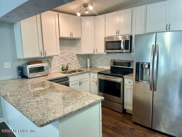 4177 Ruby Dr E, Jacksonville, FL 32246
