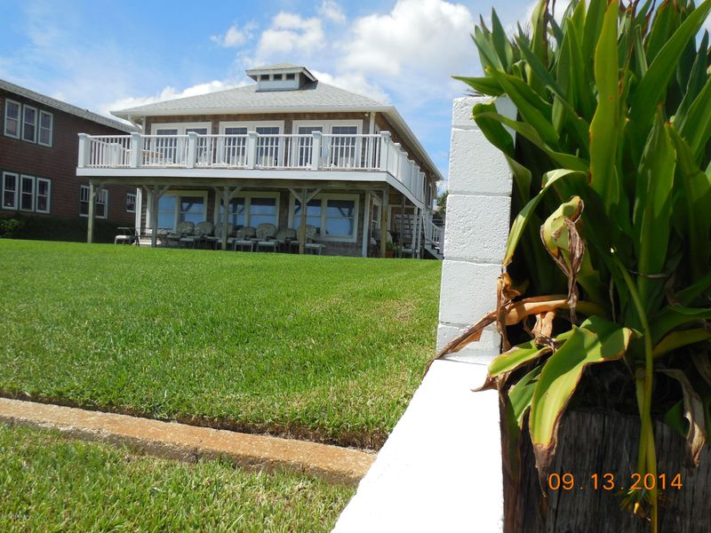42 11th St, Atlantic Beach, FL 32233