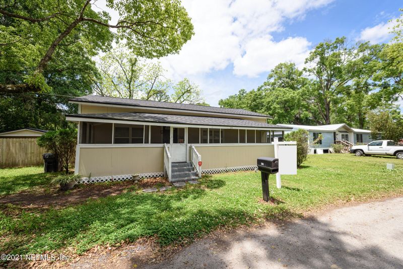 420 Duval Cir, Baldwin, FL 32234