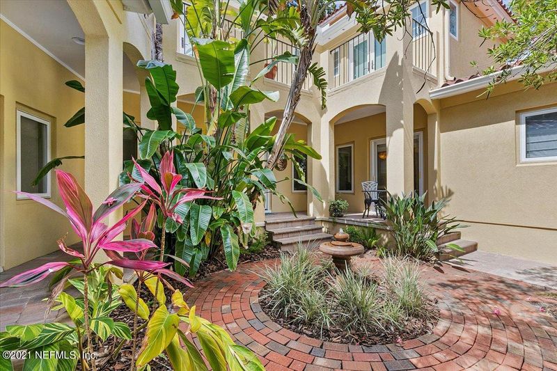 420 Snapping Turtle Ct, Atlantic Beach, FL 32233