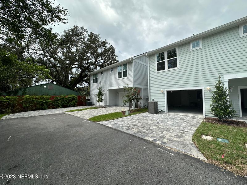 422 S 8th St S, Fernandina Beach, FL 32034