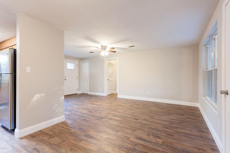 4230 Springwood Rd, Jacksonville, FL 32207