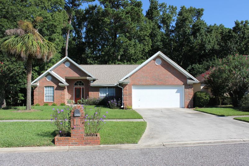 4237 Emerald Bay Dr, Jacksonville, FL 32277