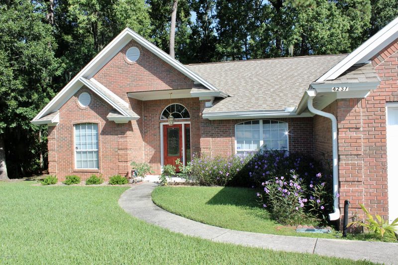 4237 Emerald Bay Dr, Jacksonville, FL 32277