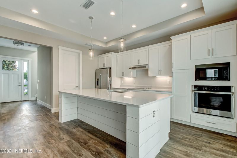 424 Lower 8th Ave S, Jacksonville Beach, FL 32250