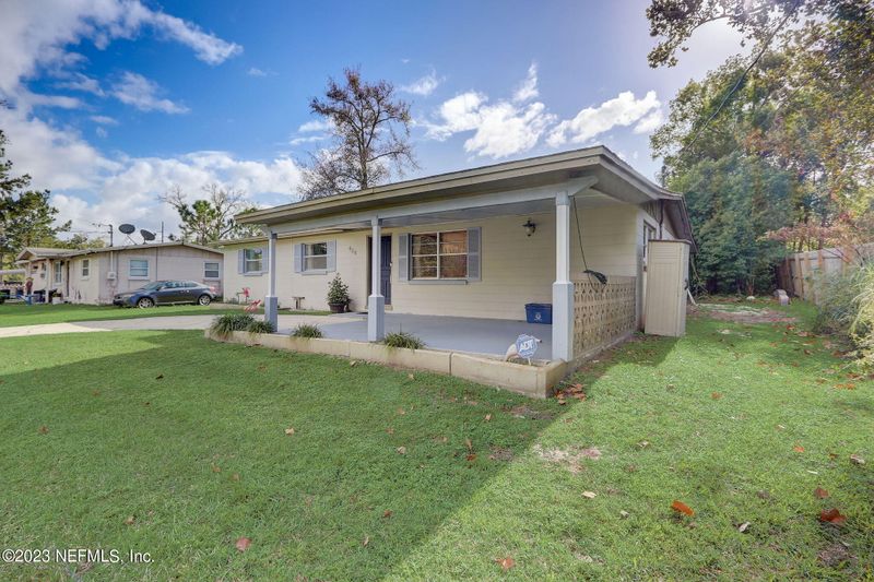 424 Sigsbee Rd, Orange Park, FL 32073