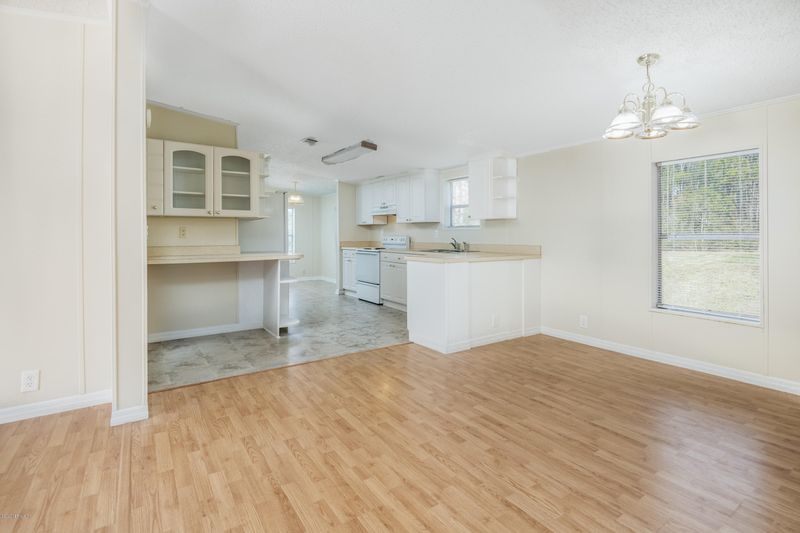 4240 Kristen St, Hastings, FL 32145