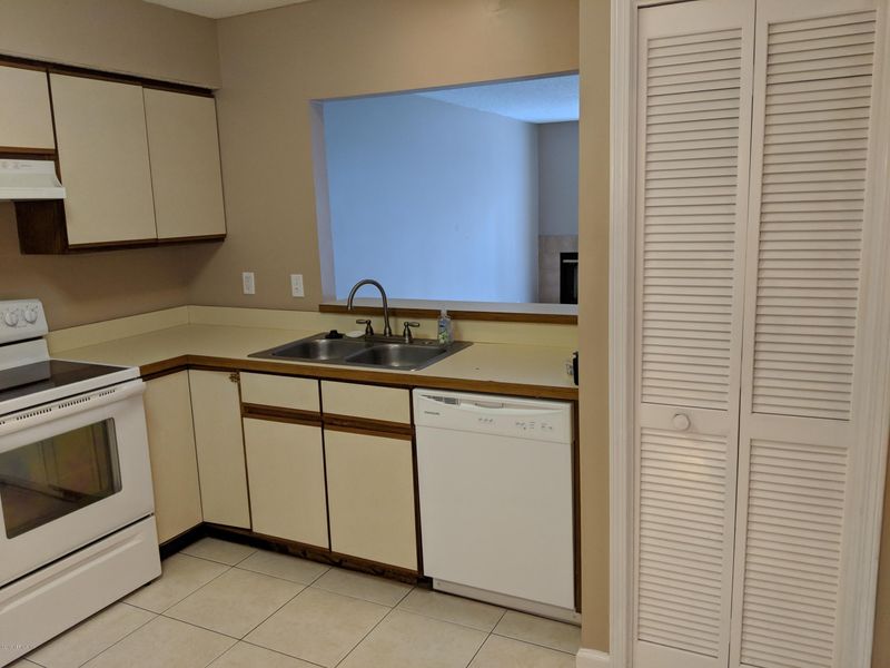 4241 Polo Ct, Jacksonville, FL 32277