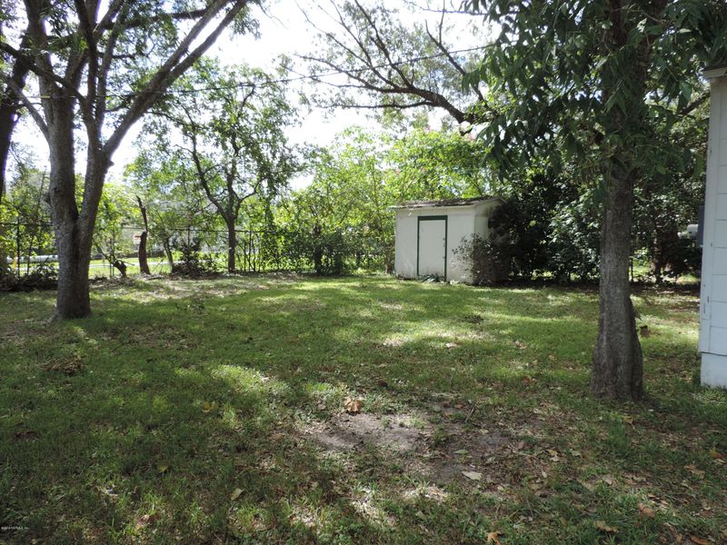 4244 Muncy Rd, Jacksonville, FL 32207