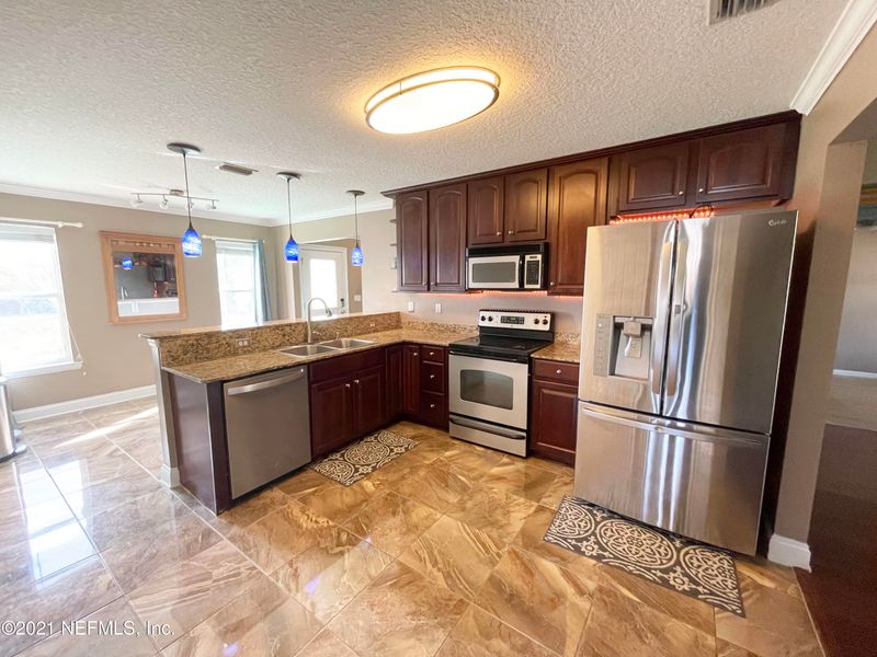 4247 Forest Blvd, Jacksonville, FL 32246
