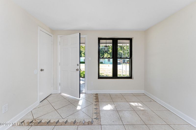 4247 Glenview Rd, Jacksonville, FL 32207