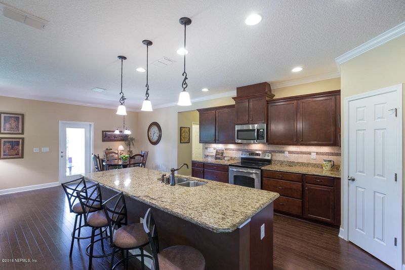 425 Chattan Way, St Johns, FL 32259