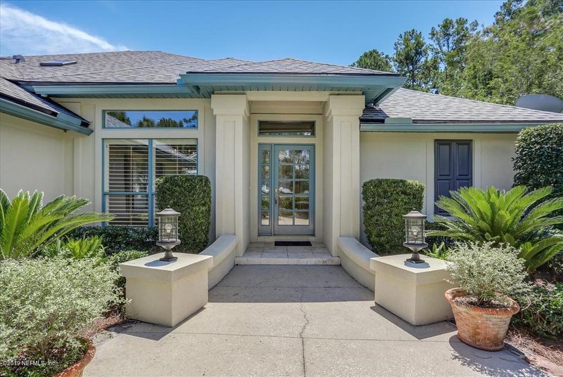 425 E Woodhaven Dr, Ponte Vedra Beach, FL 32082