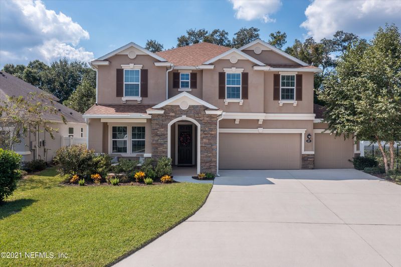 425 Heritage Oaks Dr, St Johns, FL 32259