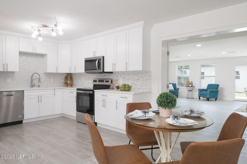425 Penman Rd, Neptune Beach, FL 32266
