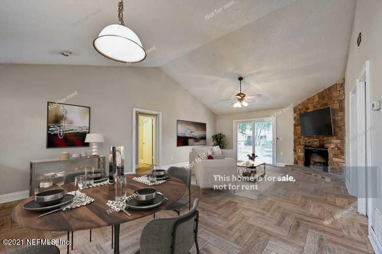4251 Queensway Dr, Jacksonville, FL 32257