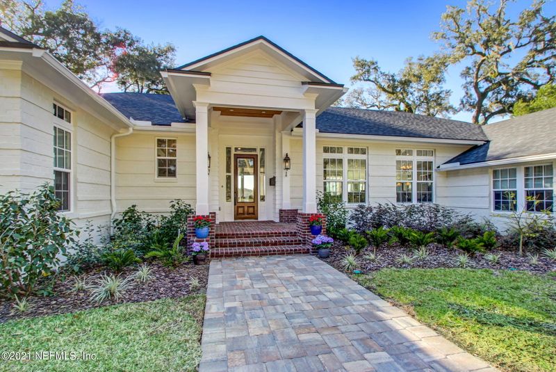 4258 Ortega Forest Dr, Jacksonville, FL 32210