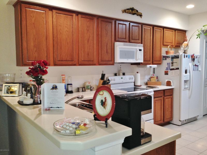 4263 Redtail Hawk Dr, Jacksonville, FL 32257