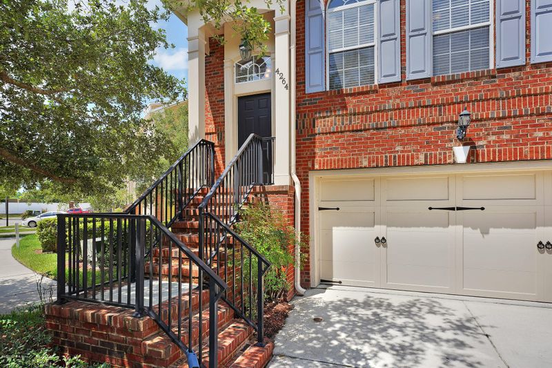 4264 Studio Park Ave, Jacksonville, FL 32216