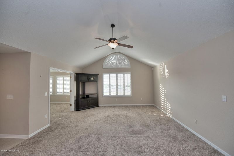 4265 Sunbeam Lake Dr, Jacksonville, FL 32257