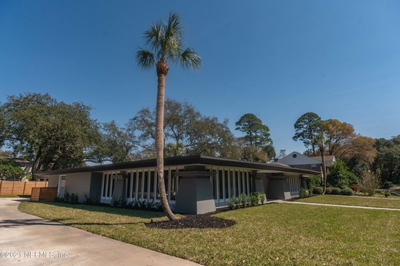 4267 W Point La Vista Rd, Jacksonville, FL 32207