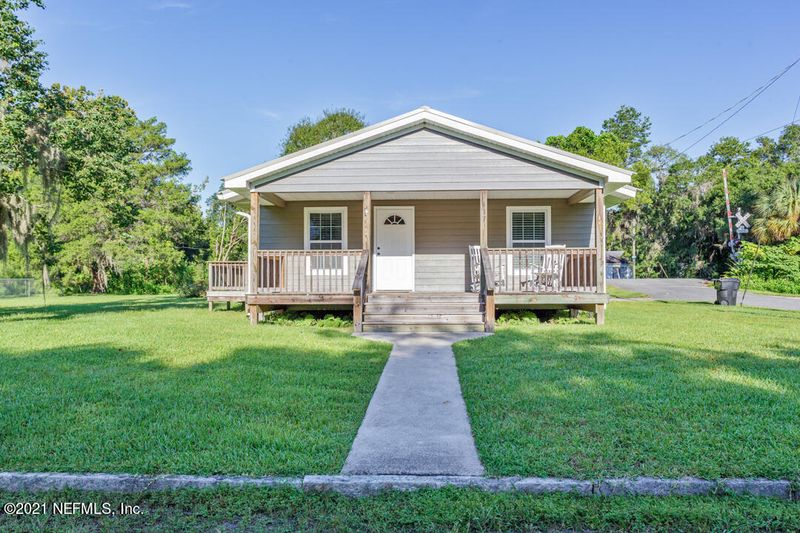 427 N Cherry St N, Starke, FL 32091