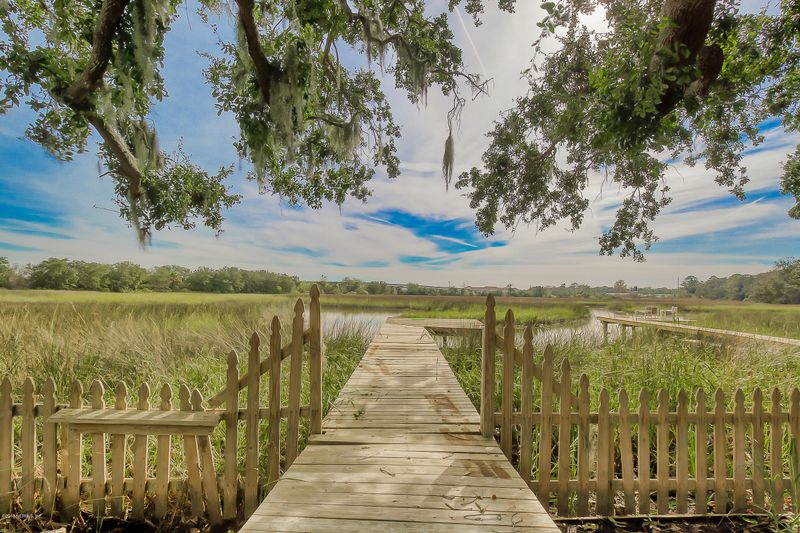 429 Pablo Point Dr, Jacksonville, FL 32225
