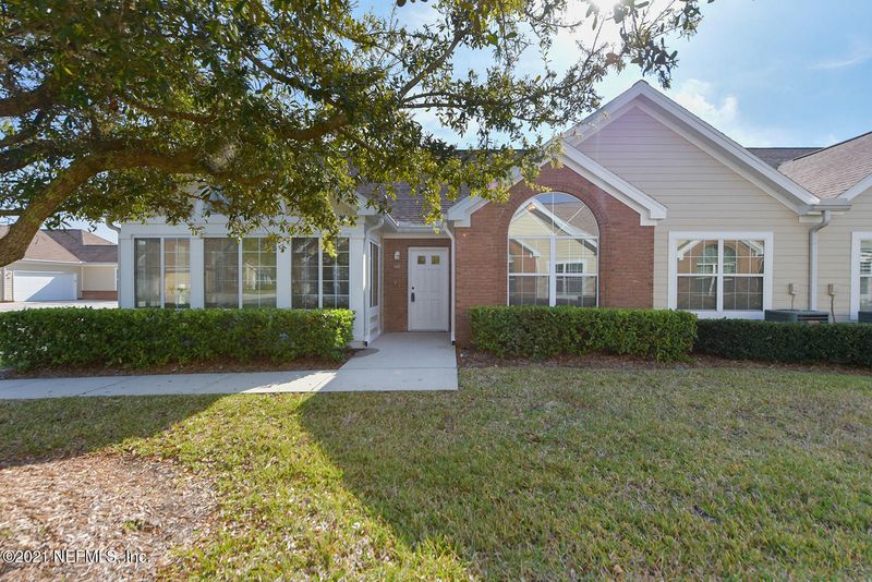 4290 Redtail Hawk Dr, Jacksonville, FL 32257