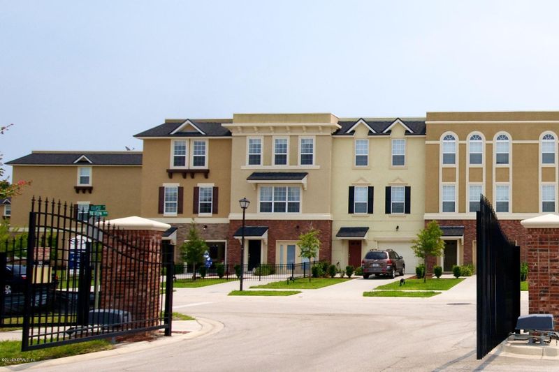 4300 Ellipse Dr, Jacksonville, FL 32246
