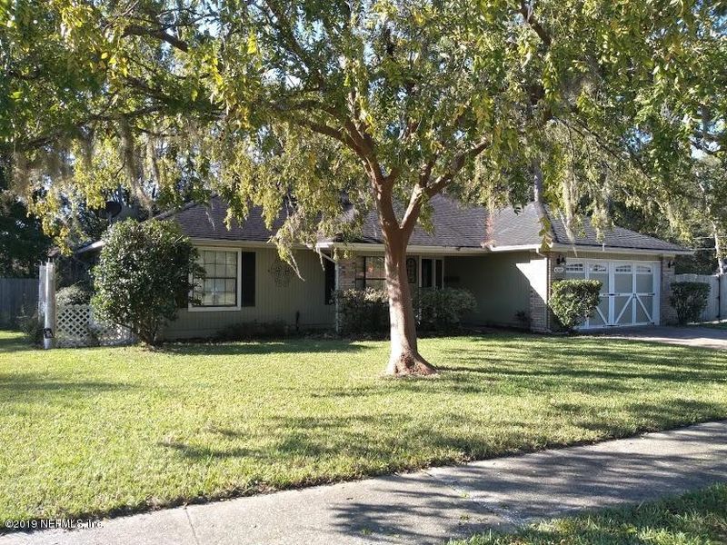 4302 Jeremys Landing Dr S, Jacksonville, FL 32258