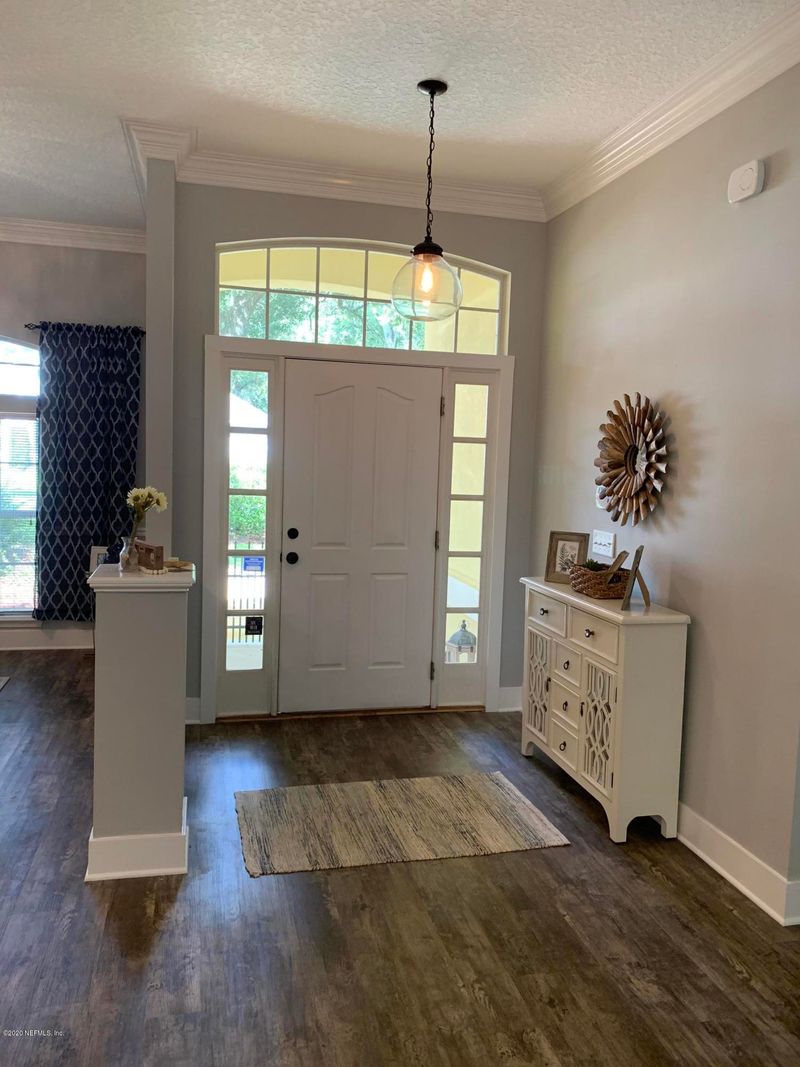 4303 Richmond Park Dr E, Jacksonville, FL 32224