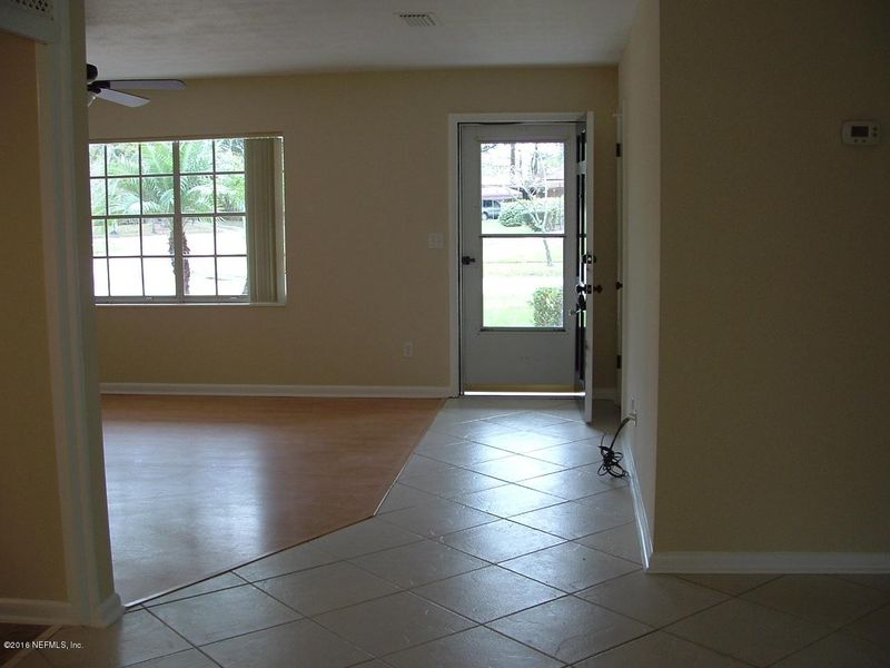 4312 Fargo Dr E, Jacksonville, FL 32207