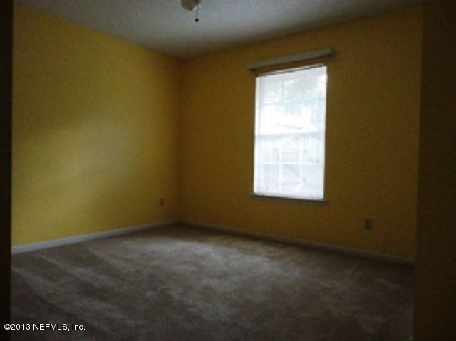 4314 Hollygate Dr, Jacksonville, FL 32258