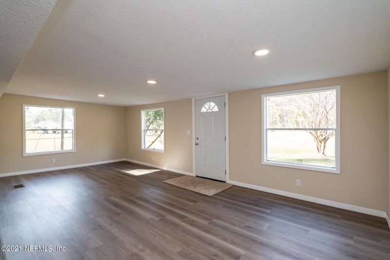 43150 Ratliff Rd, Callahan, FL 32011