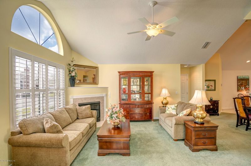 4317 Edgewater Crossing Dr #6-1, Jacksonville, FL 32257