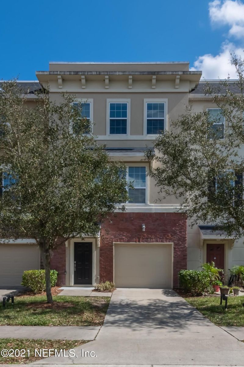 4324 Ellipse Dr, Jacksonville, FL 32246